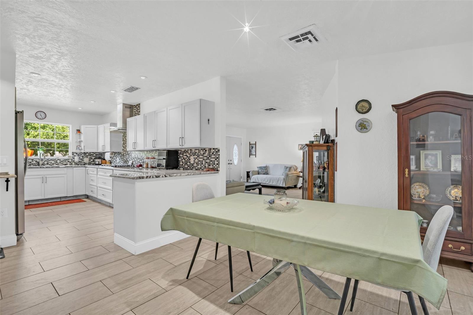 Image 12 of 44 For 2796 Forest Parkway S