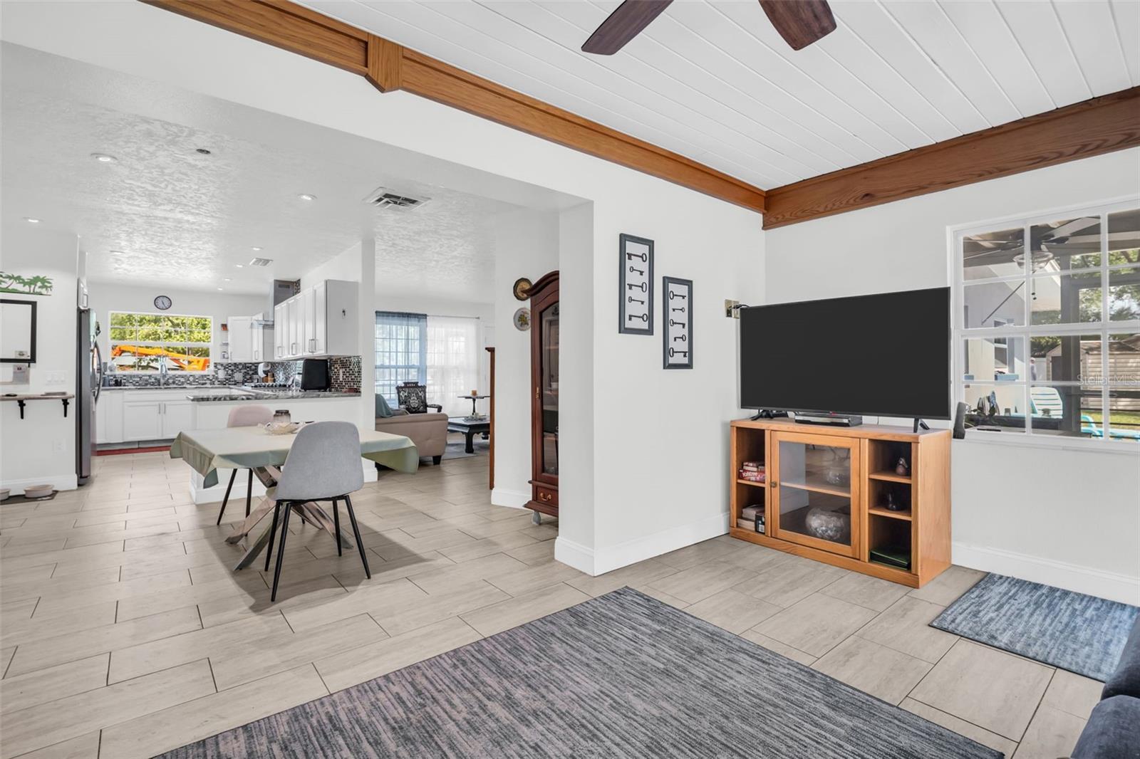 Image 21 of 44 For 2796 Forest Parkway S