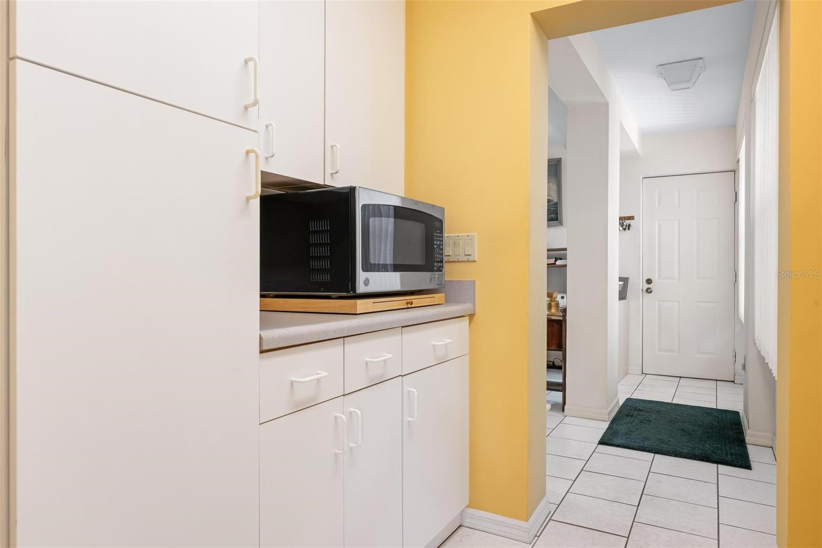 Image 32 of 72 For 228 Southampton Lane 258