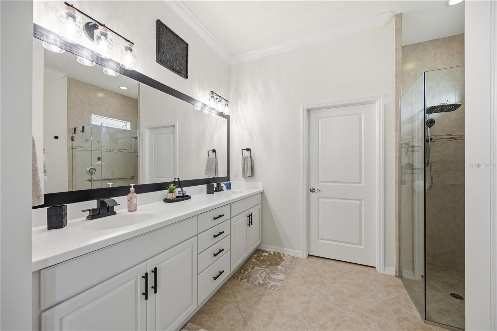 Image 31 of 78 For 10485 Crooked Creek Drive