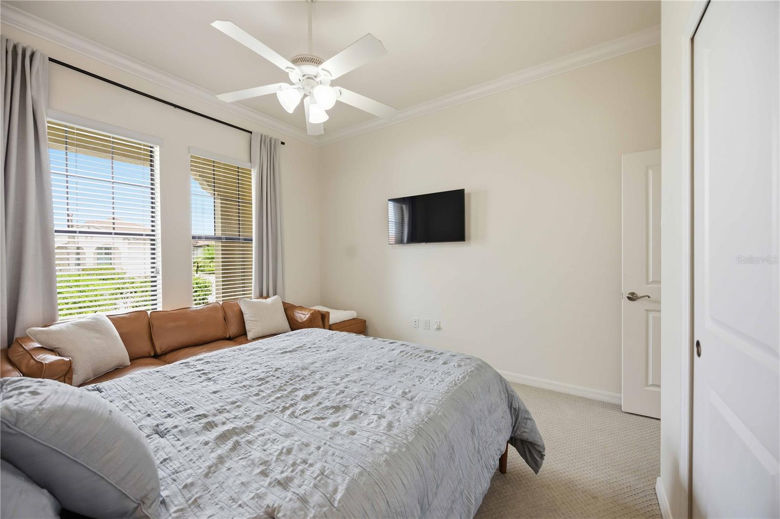 Image 34 of 78 For 10485 Crooked Creek Drive