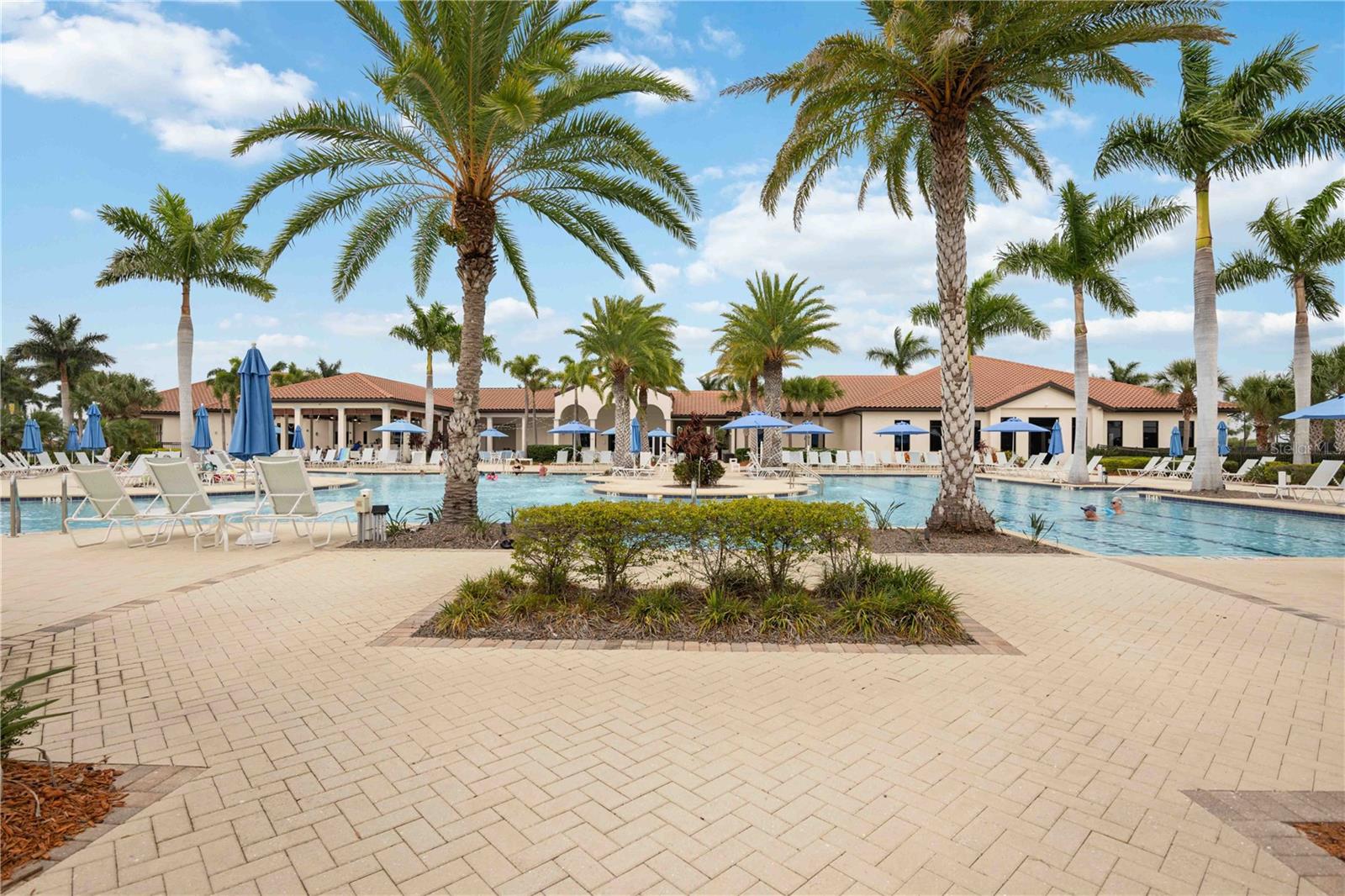 Image 65 of 78 For 10485 Crooked Creek Drive