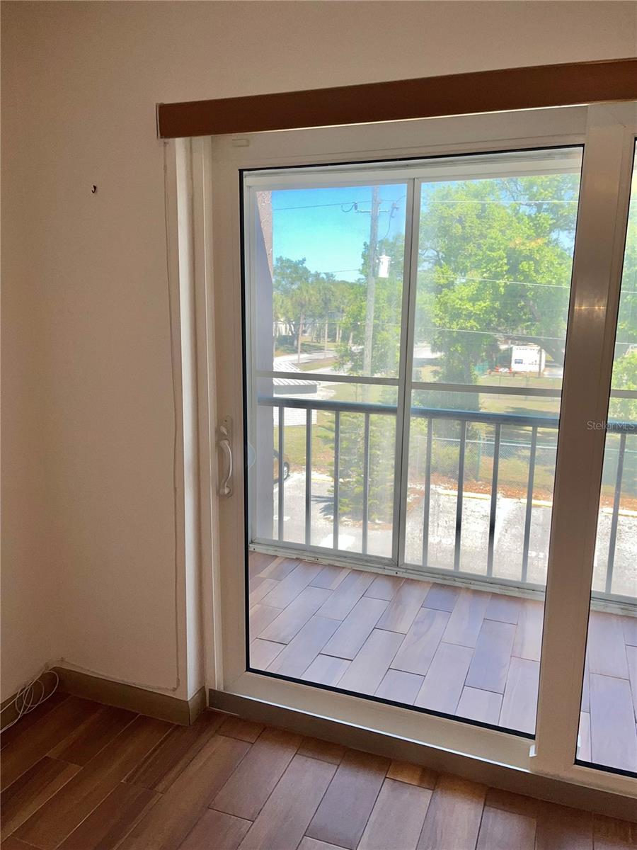 Image 11 of 59 For 519 Albee Farm Road 303