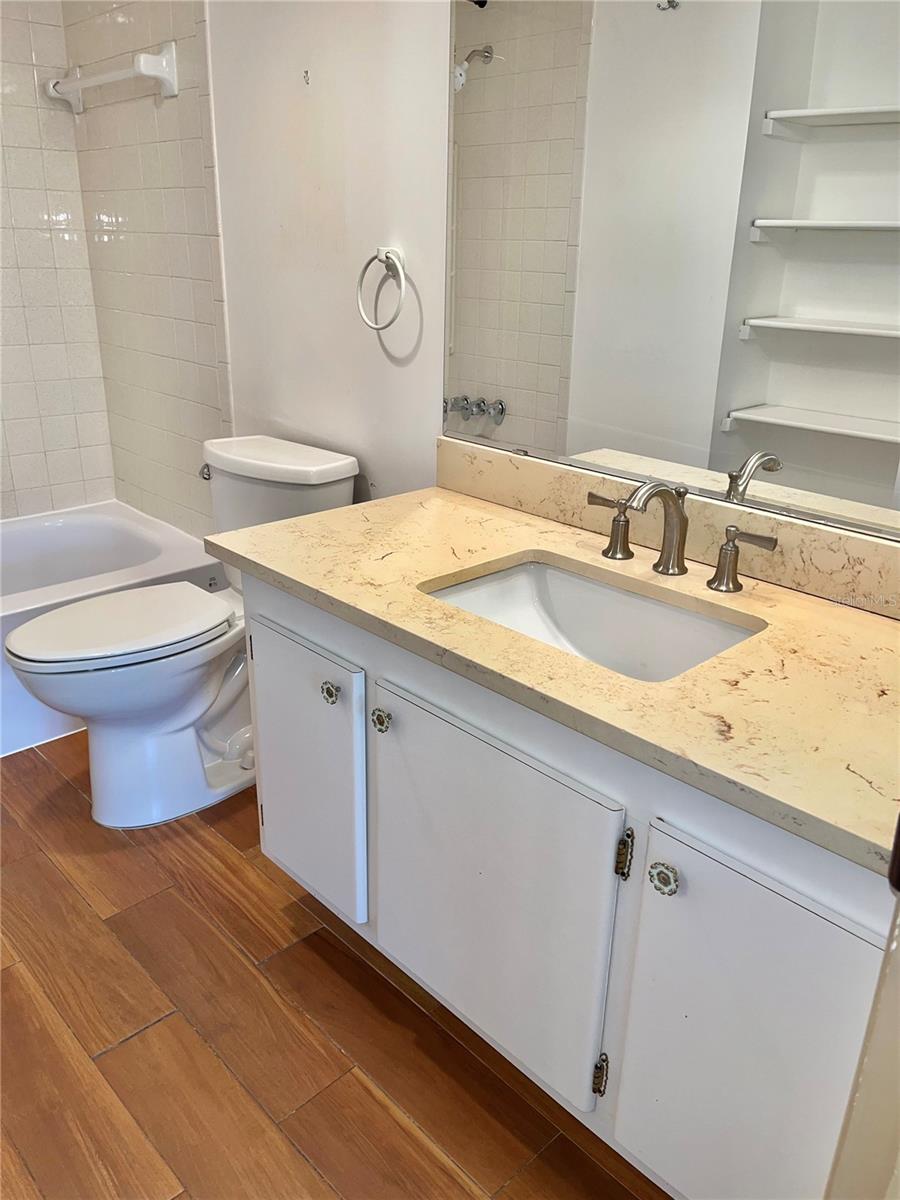 Image 22 of 59 For 519 Albee Farm Road 303