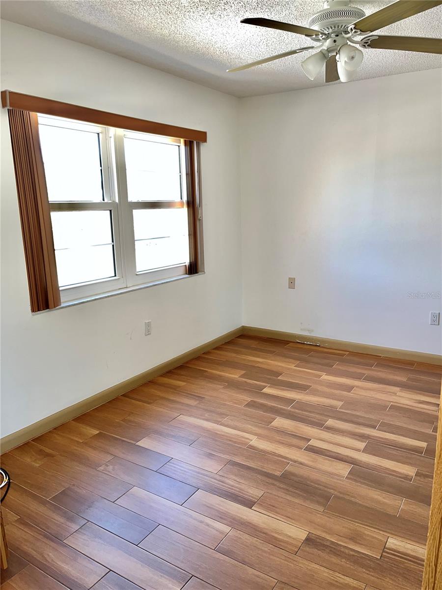 Image 23 of 59 For 519 Albee Farm Road 303