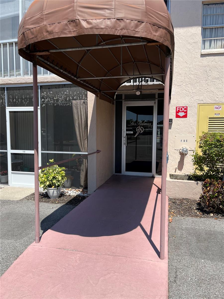 Image 4 of 59 For 519 Albee Farm Road 303