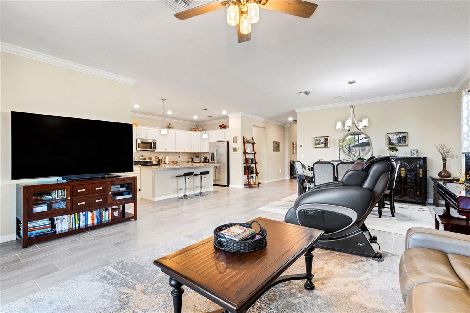 Image 21 of 50 For 20560 Trattoria Loop