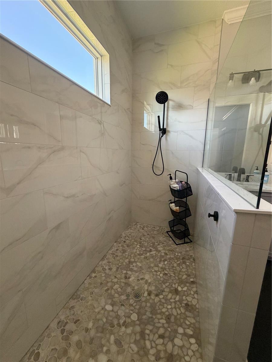 Image 12 of 78 For 18817 Valleta Avenue