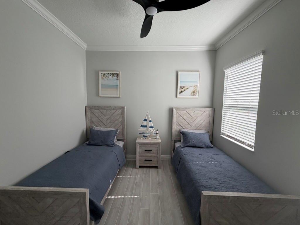 Image 15 of 78 For 18817 Valleta Avenue