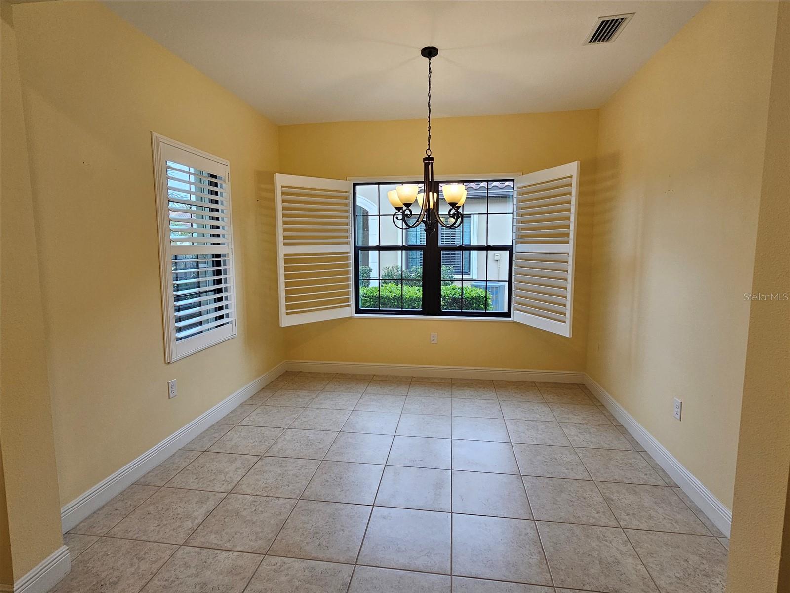 Image 5 of 19 For 217 Alento Court