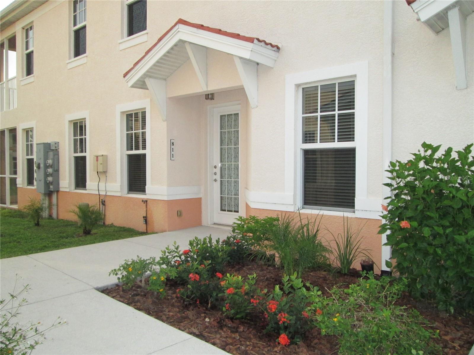 Image 9 of 17 For 240 End Drive 1211