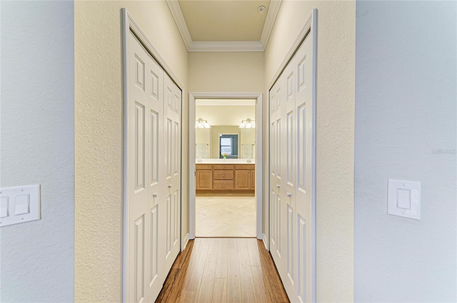 Image 25 of 80 For 20221 Ragazza Circle 202