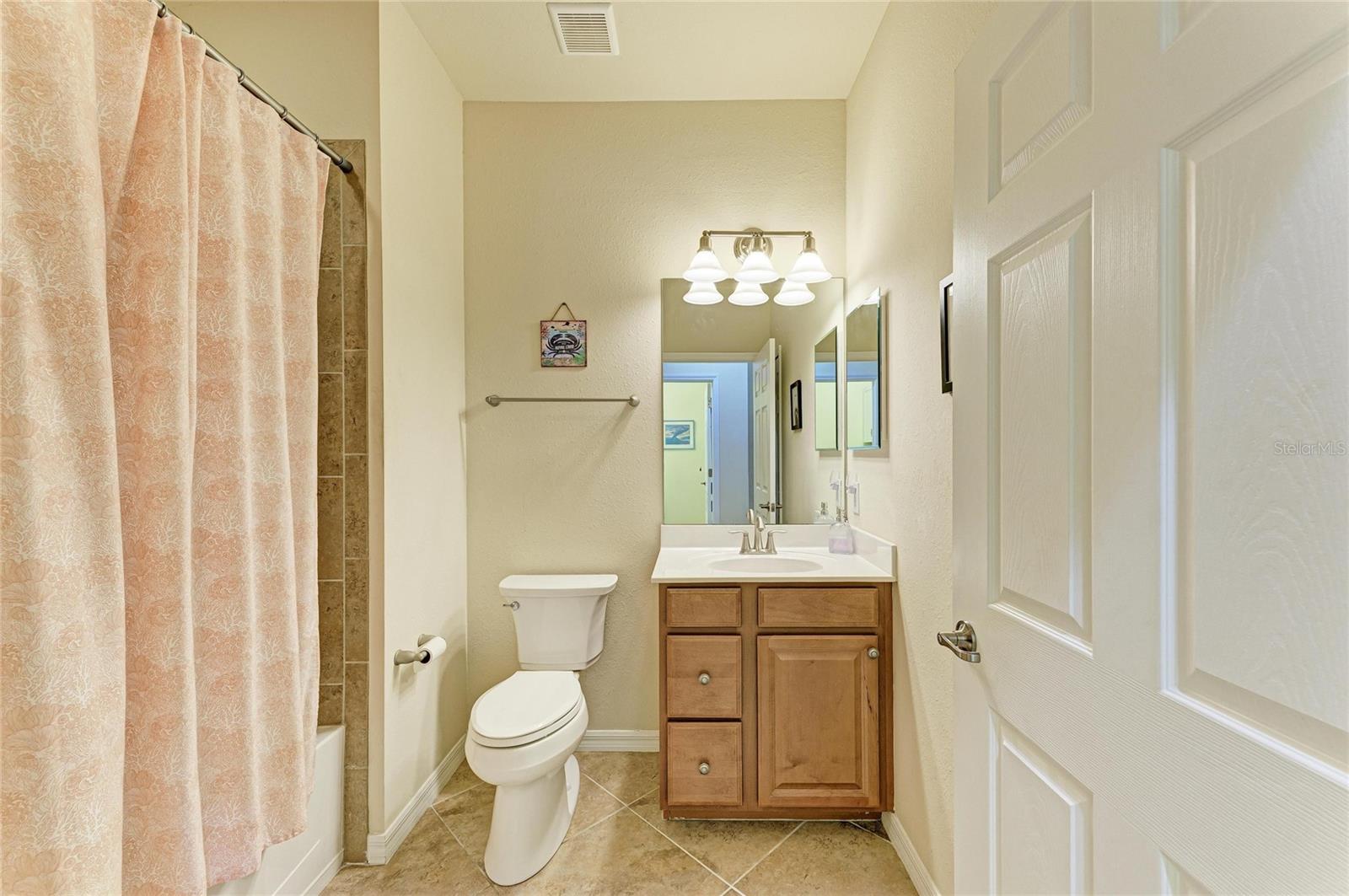 Image 33 of 80 For 20221 Ragazza Circle 202