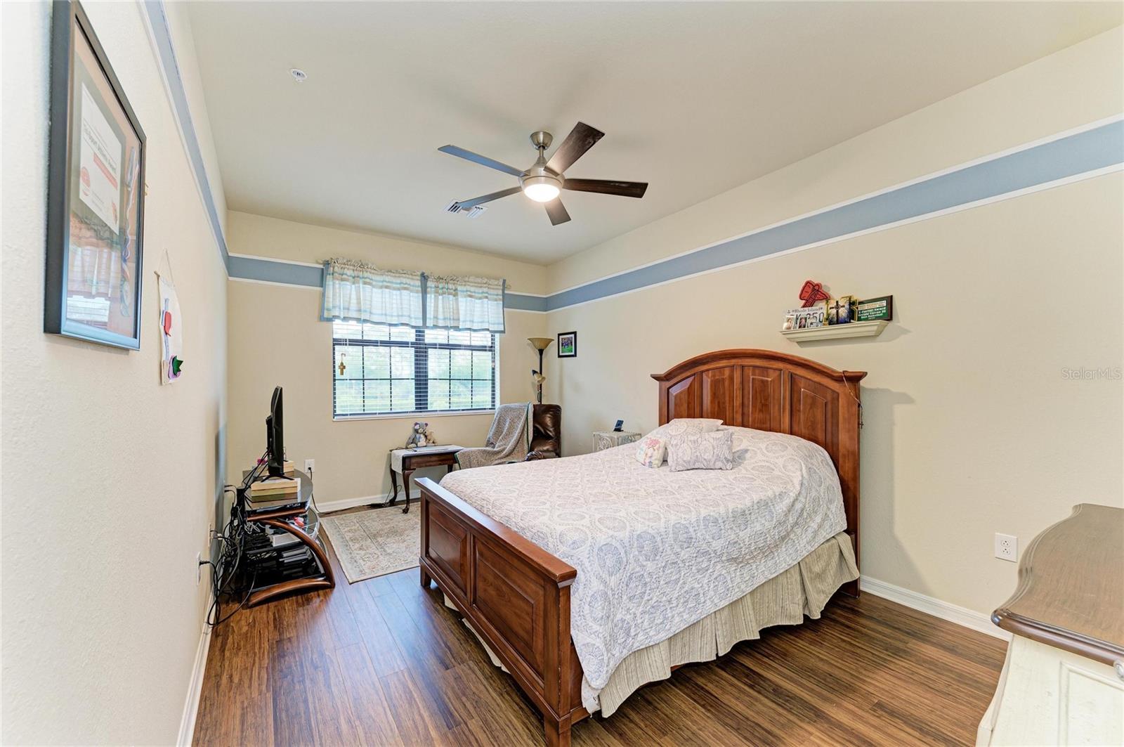 Image 34 of 80 For 20221 Ragazza Circle 202