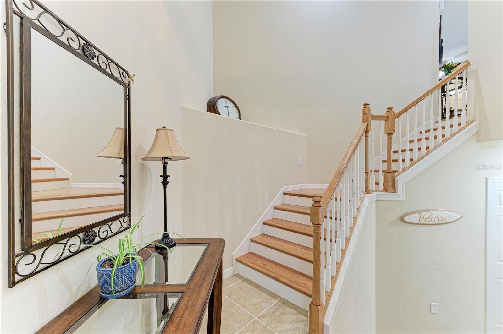 Image 4 of 80 For 20221 Ragazza Circle 202