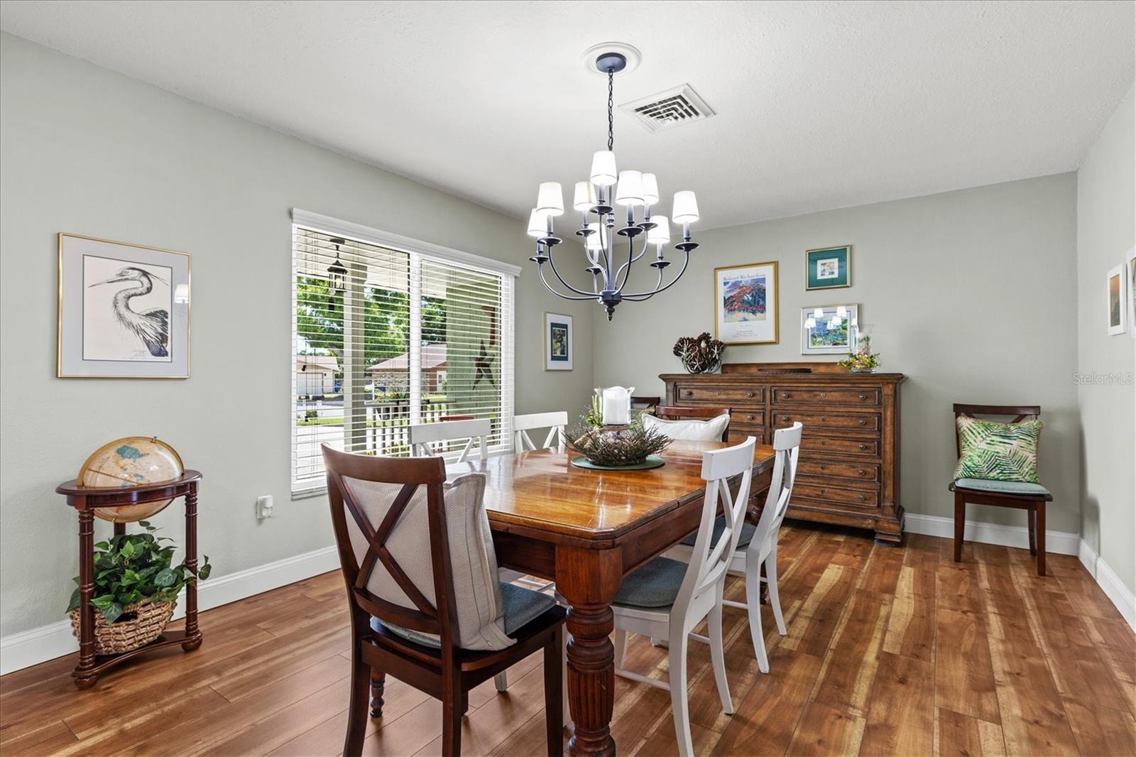 Image 11 of 97 For 1147 Sleepy Hollow Court