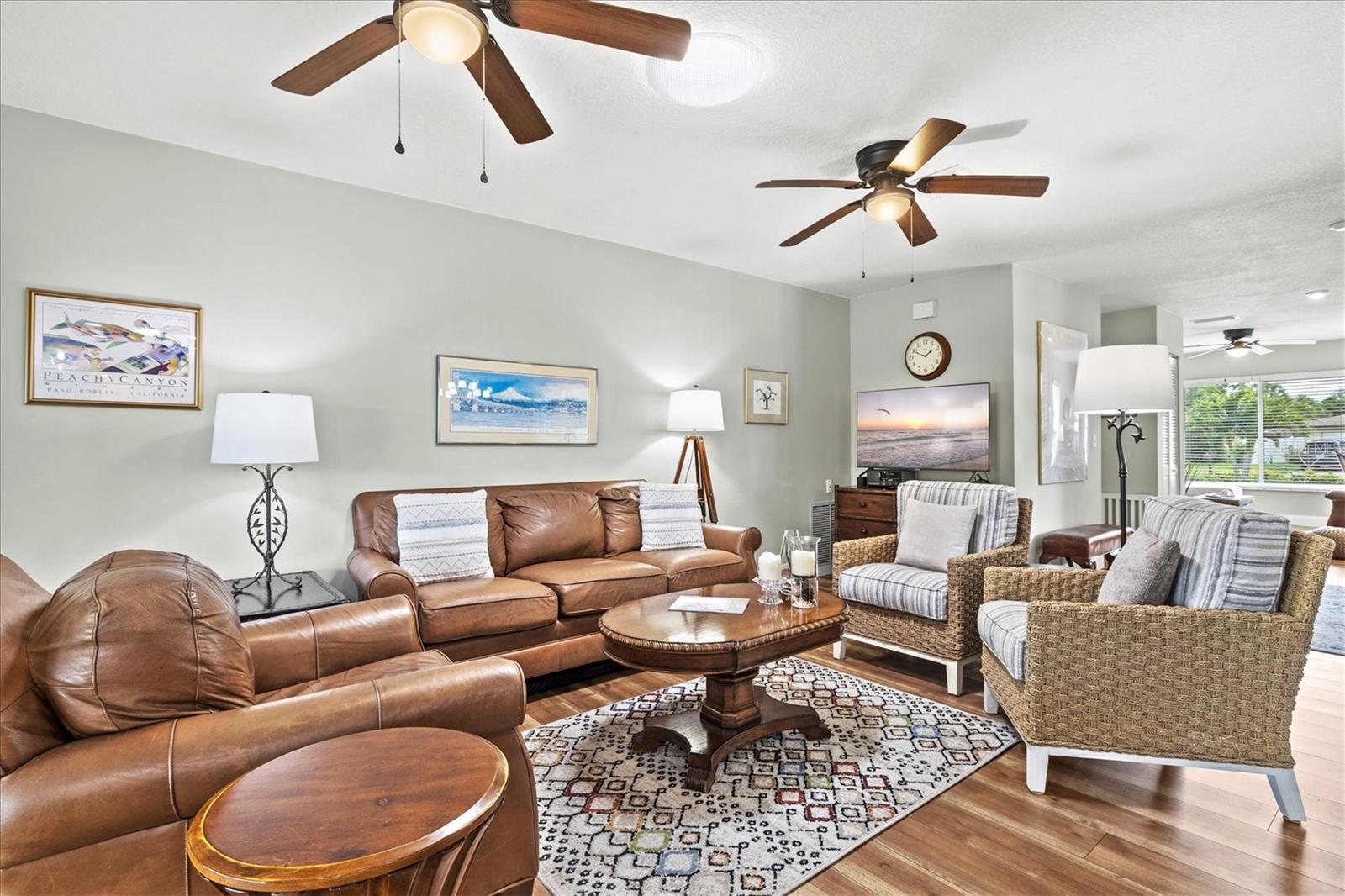 Image 17 of 97 For 1147 Sleepy Hollow Court