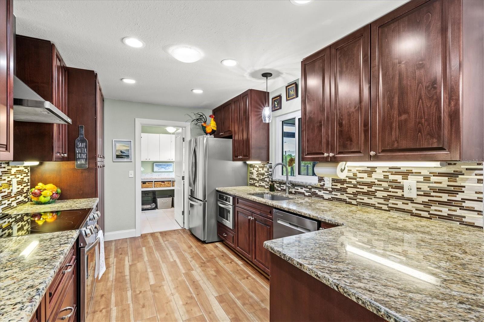 Image 19 of 97 For 1147 Sleepy Hollow Court