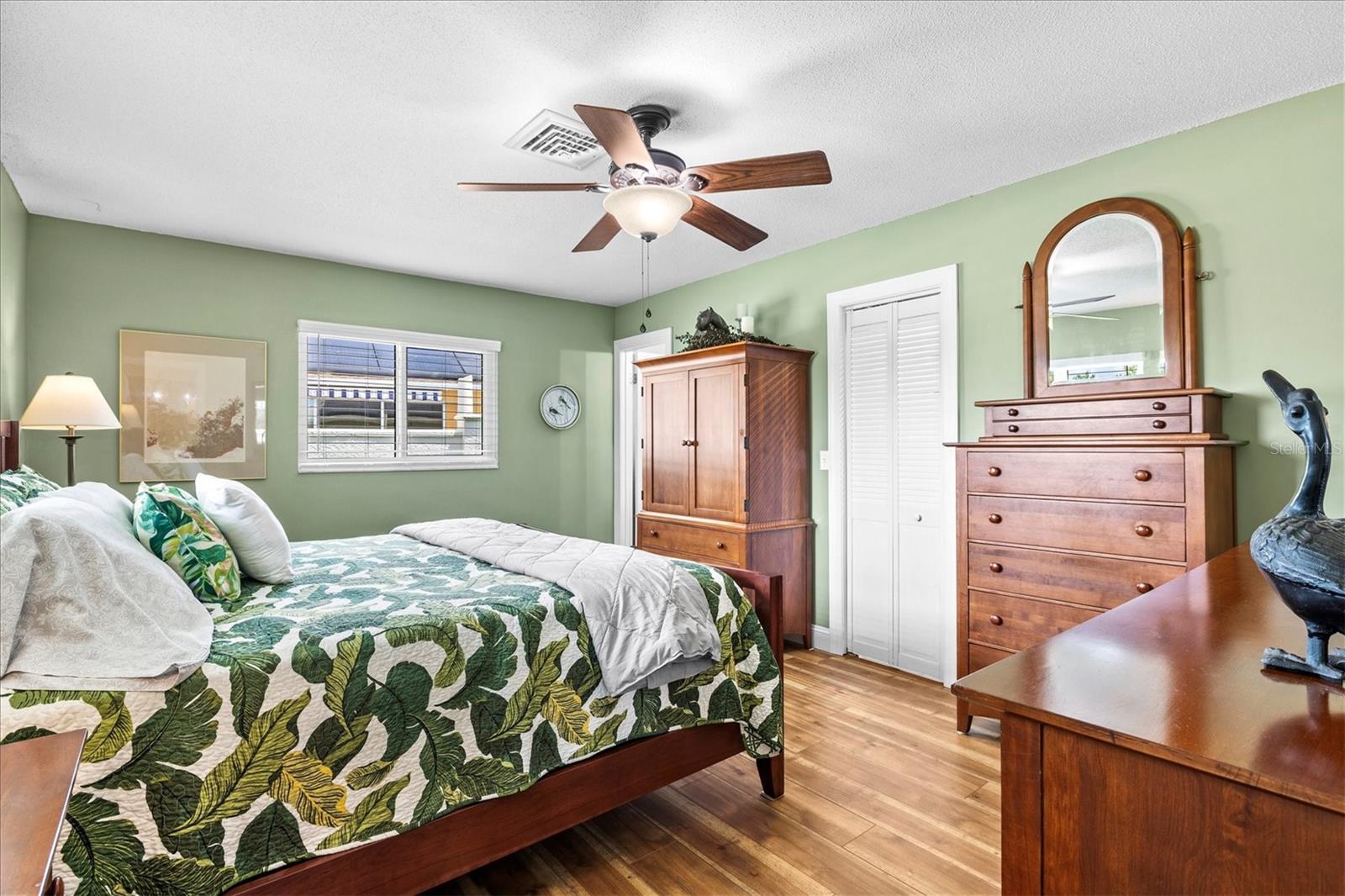 Image 25 of 97 For 1147 Sleepy Hollow Court