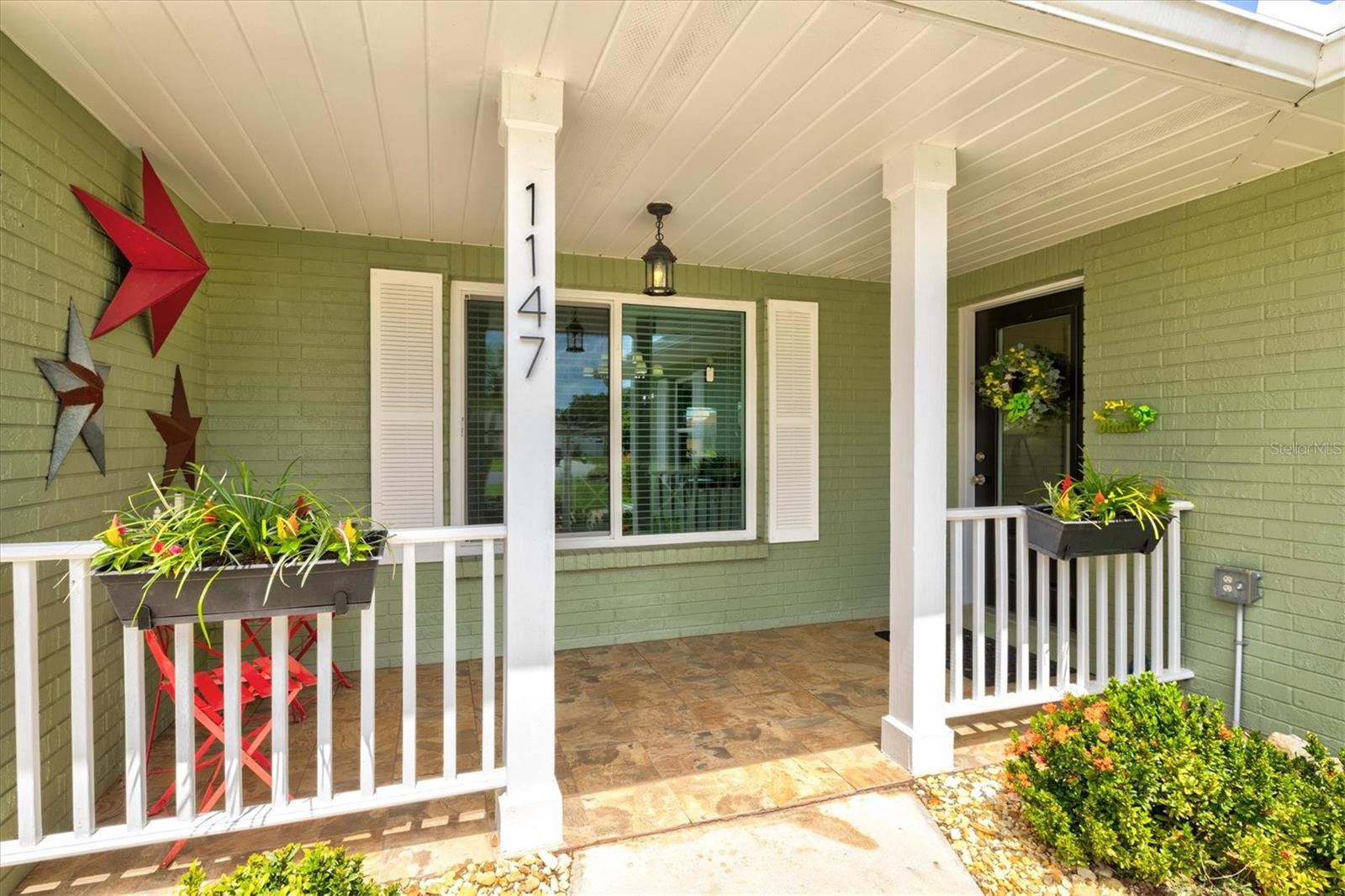 Image 6 of 97 For 1147 Sleepy Hollow Court