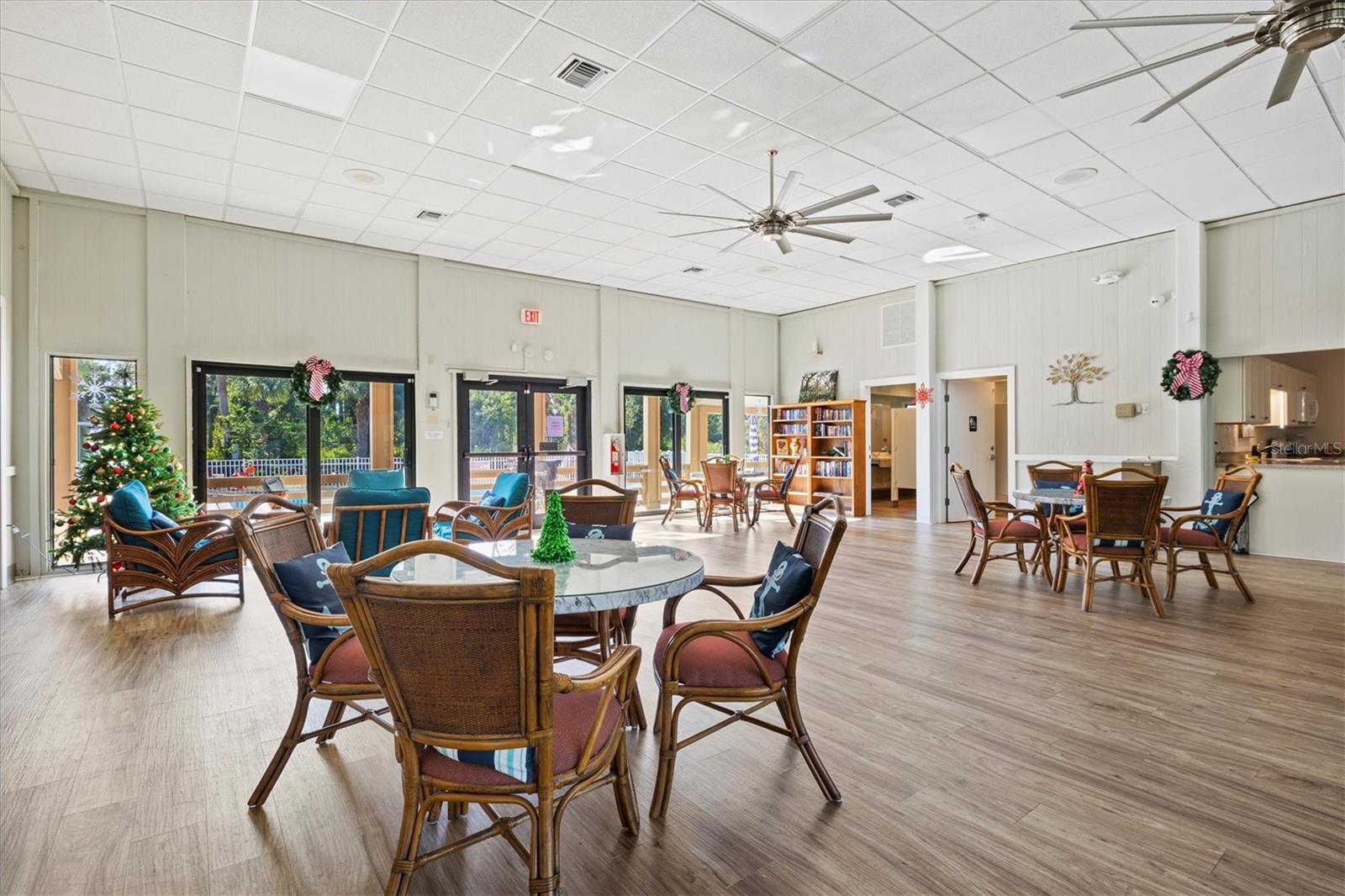 Image 85 of 97 For 1147 Sleepy Hollow Court