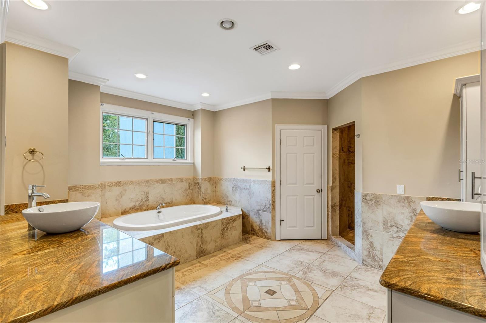 Image 54 of 87 For 2984 Jeff Myers Circle