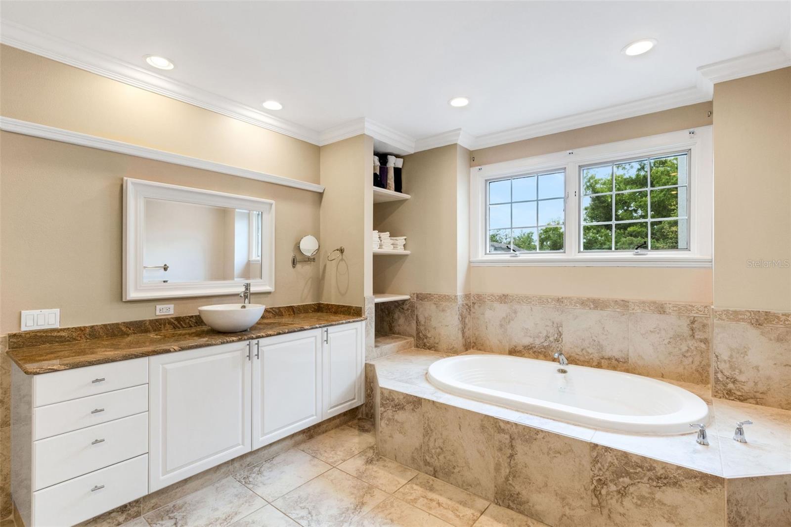 Image 55 of 87 For 2984 Jeff Myers Circle