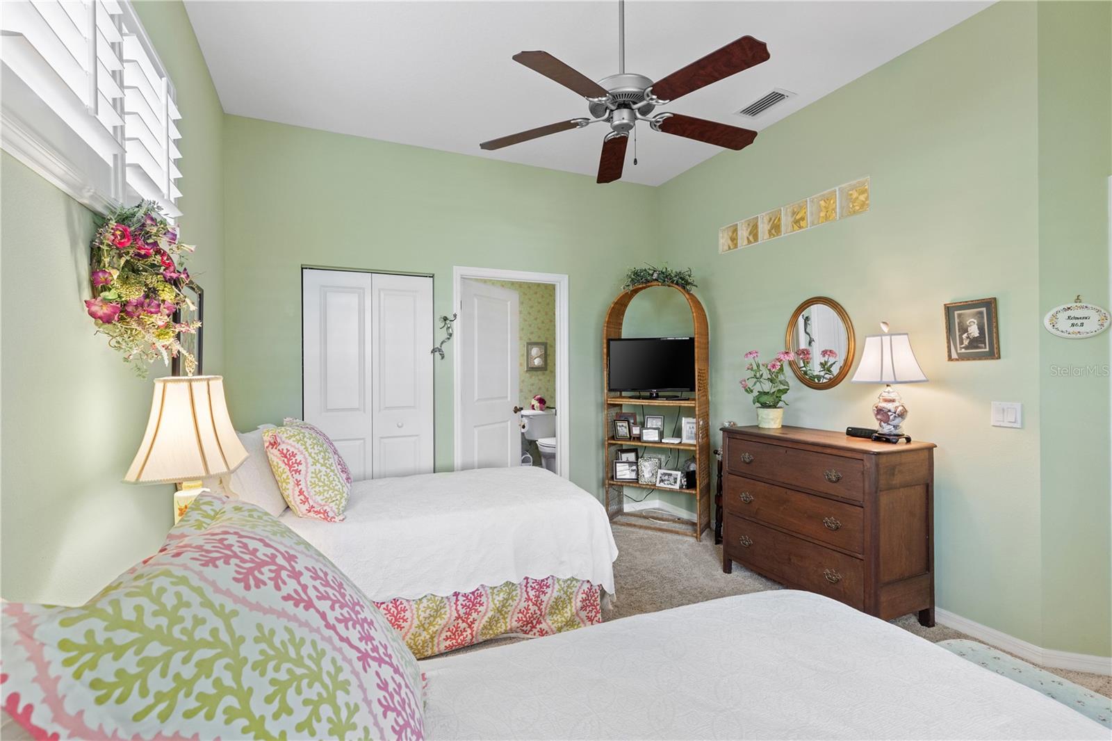 Image 29 of 62 For 1627 Lancashire Drive