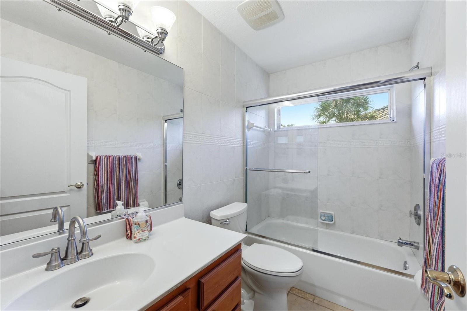 Image 40 of 66 For 3323 Lakeview Lane