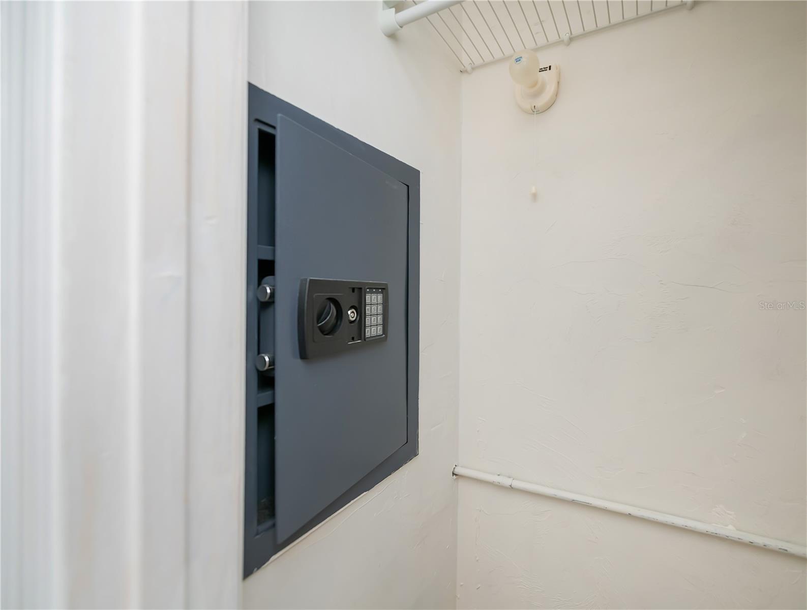 Image 33 of 57 For 4396 Bowsprit Court 4e