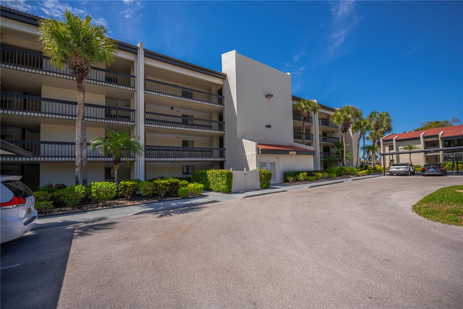 Image 39 of 57 For 4396 Bowsprit Court 4e