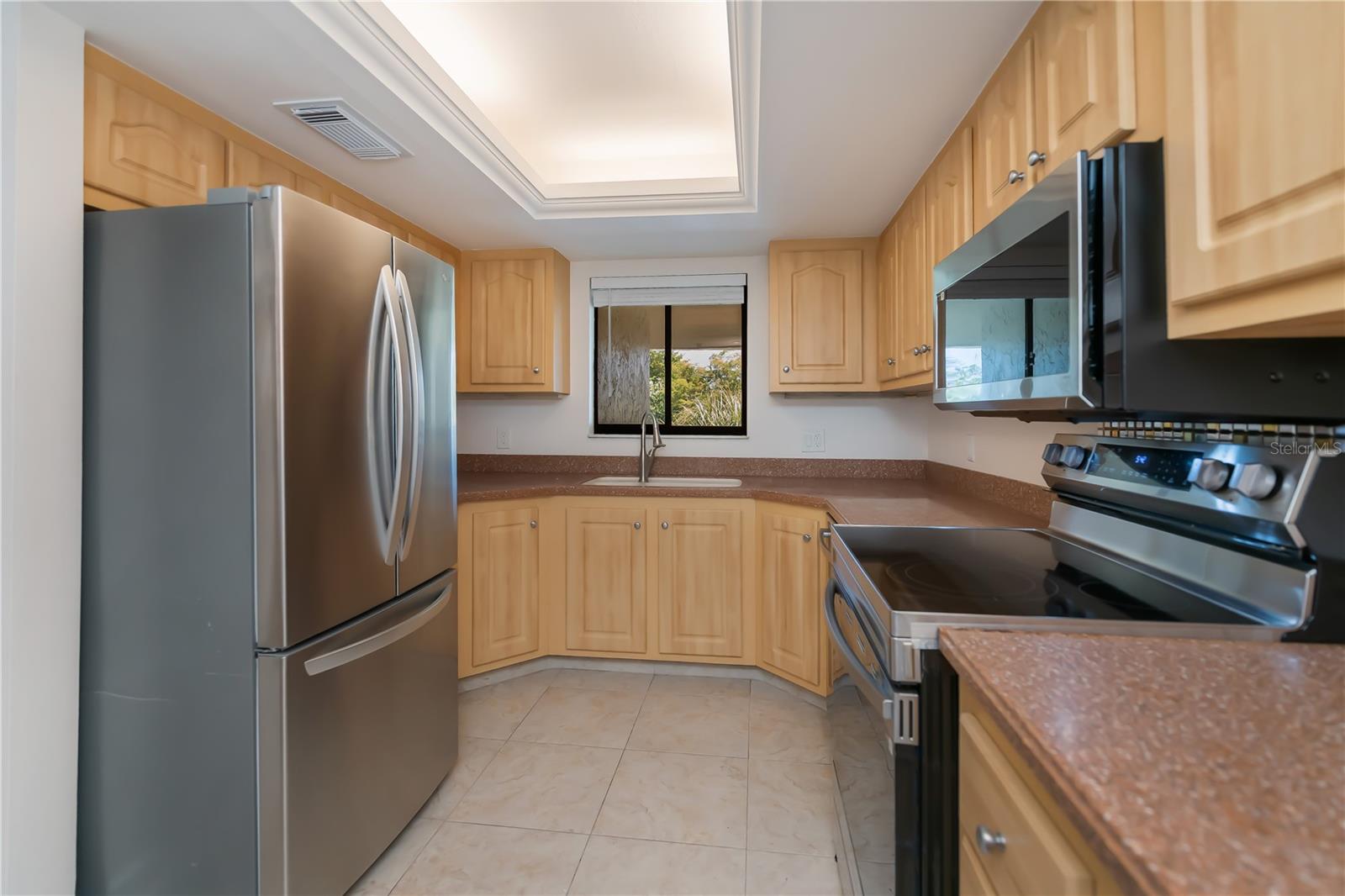 Image 5 of 57 For 4396 Bowsprit Court 4e