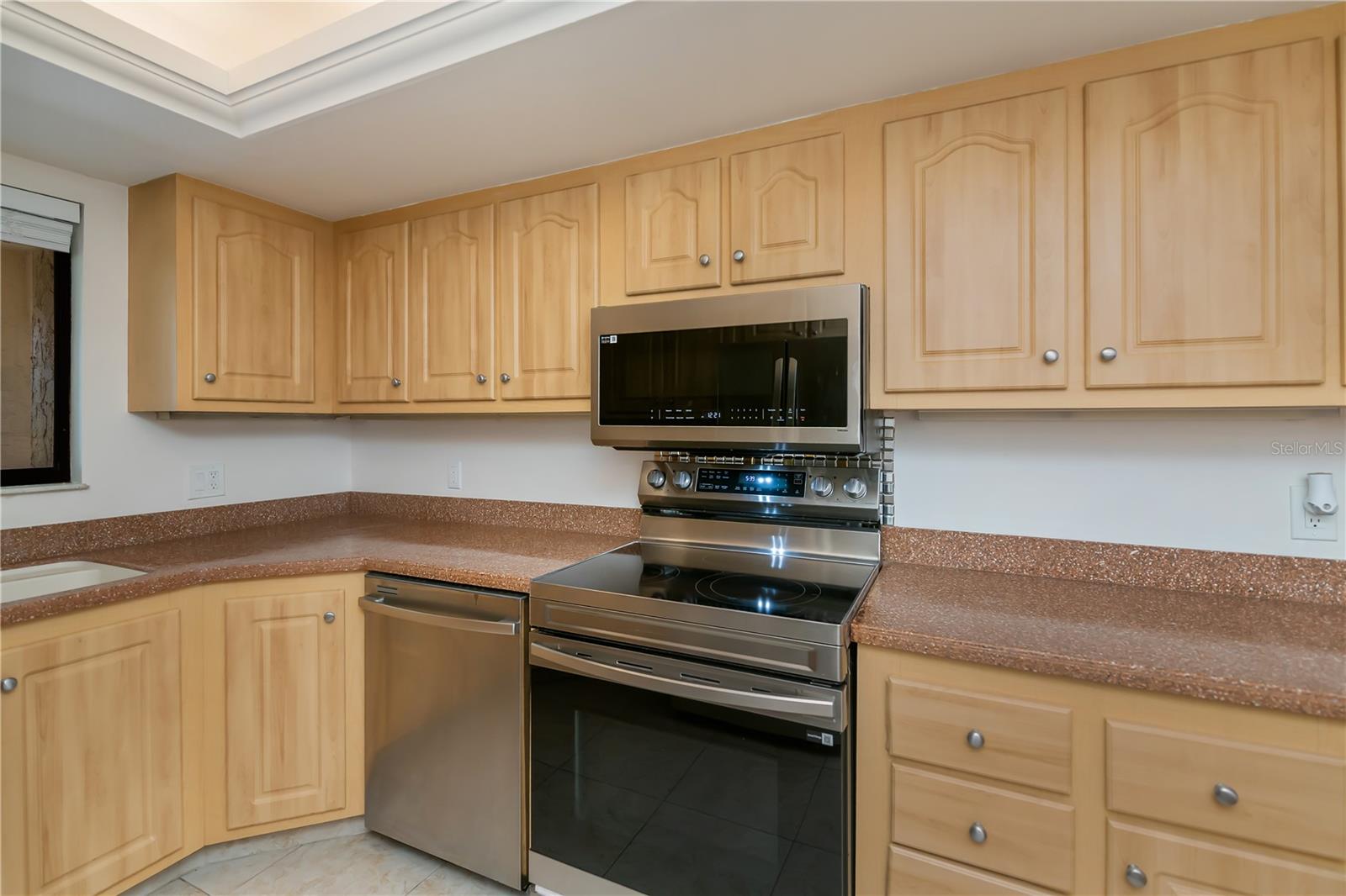 Image 6 of 57 For 4396 Bowsprit Court 4e