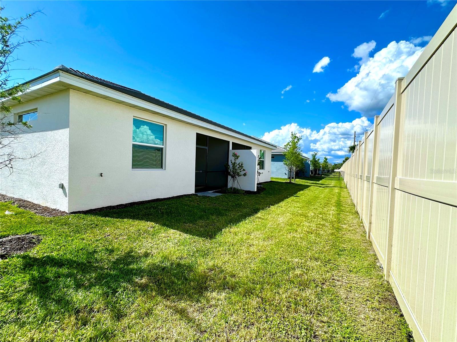 Image 26 of 40 For 8225 Shore Lake Drive