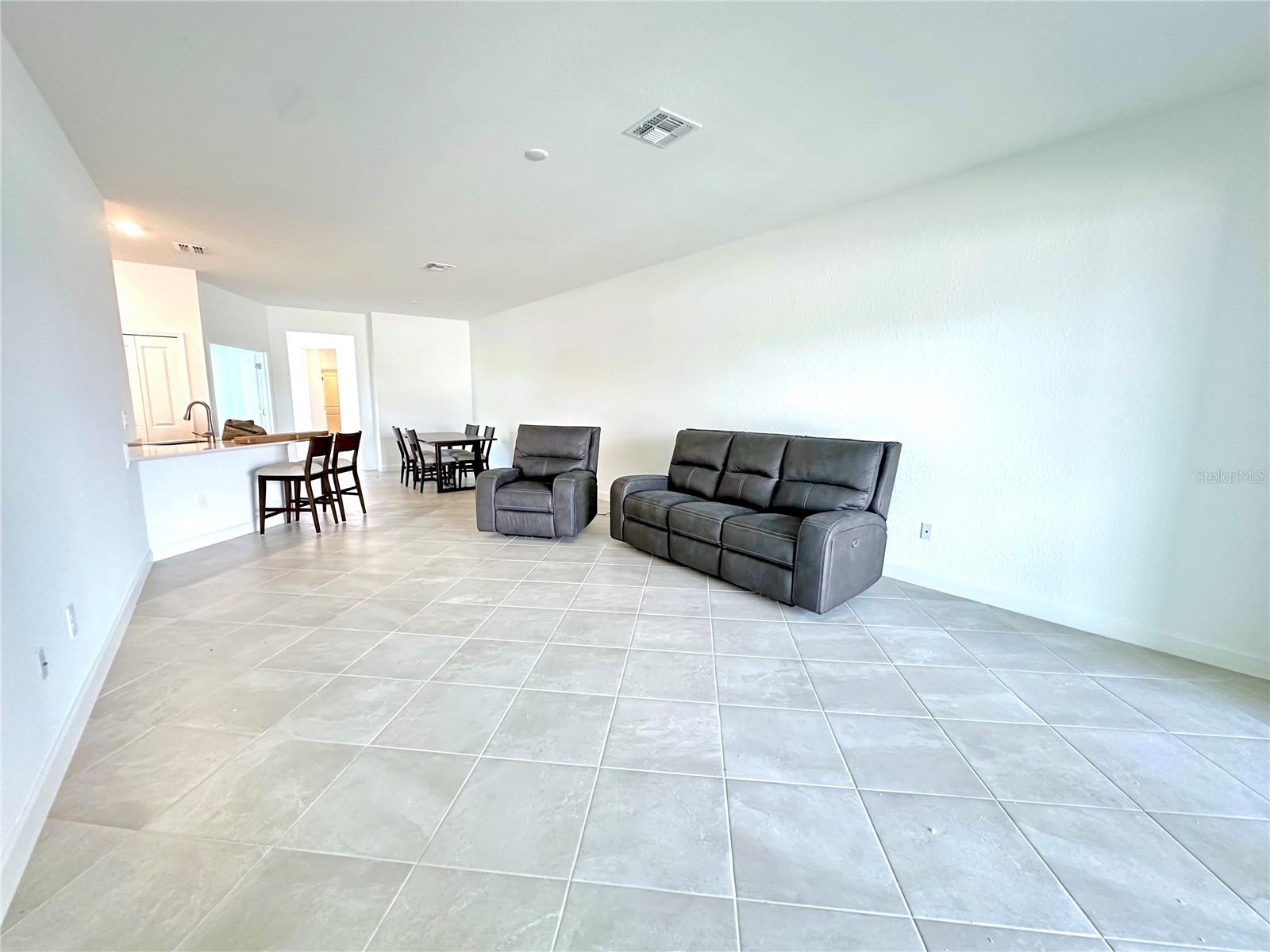 Image 6 of 40 For 8225 Shore Lake Drive