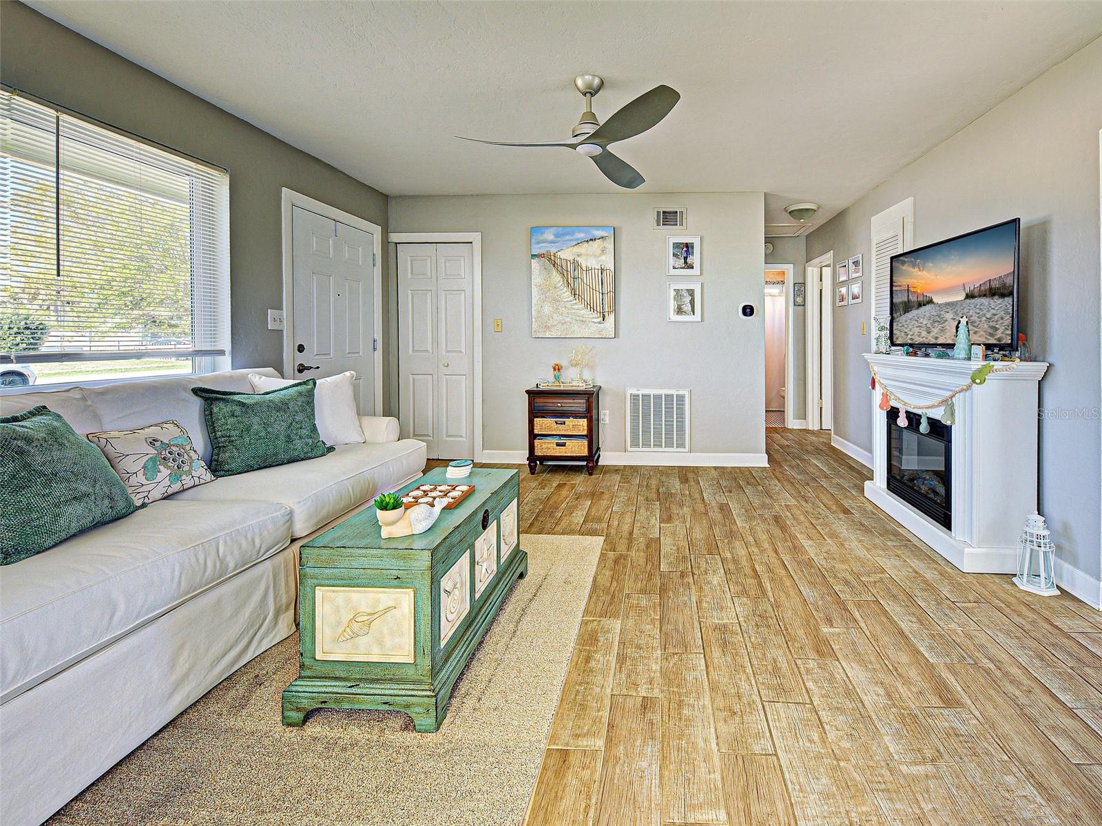 Image 4 of 29 For 8788 Agress Avenue