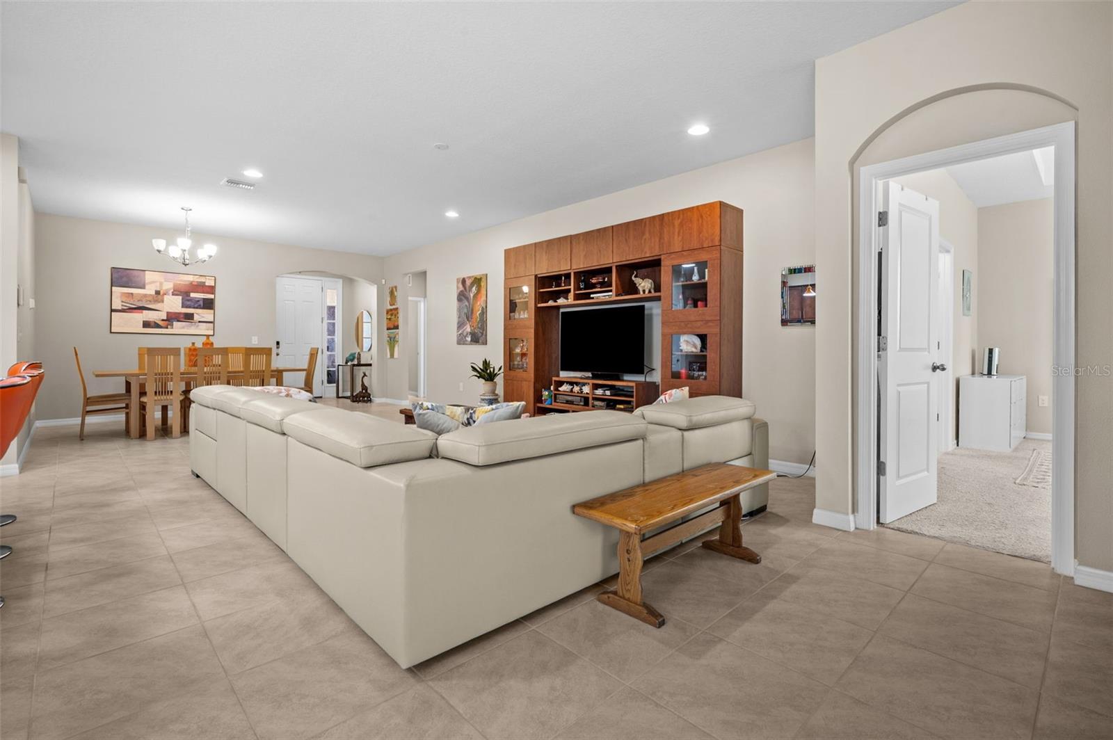 Image 11 of 39 For 2280 Midnight Pearl Drive