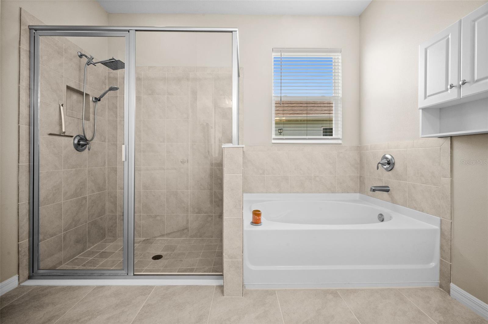 Image 24 of 39 For 2280 Midnight Pearl Drive