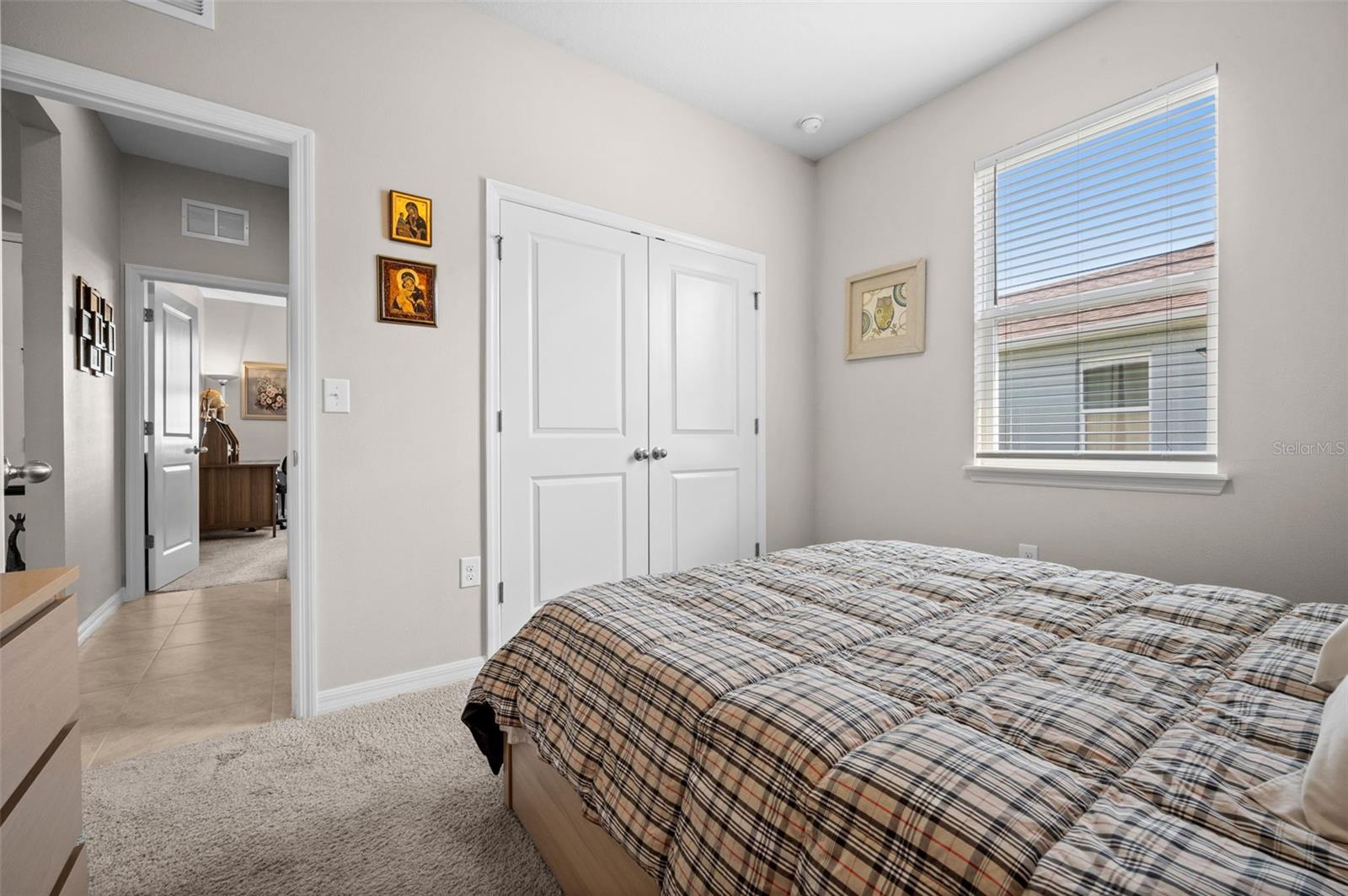 Image 26 of 39 For 2280 Midnight Pearl Drive