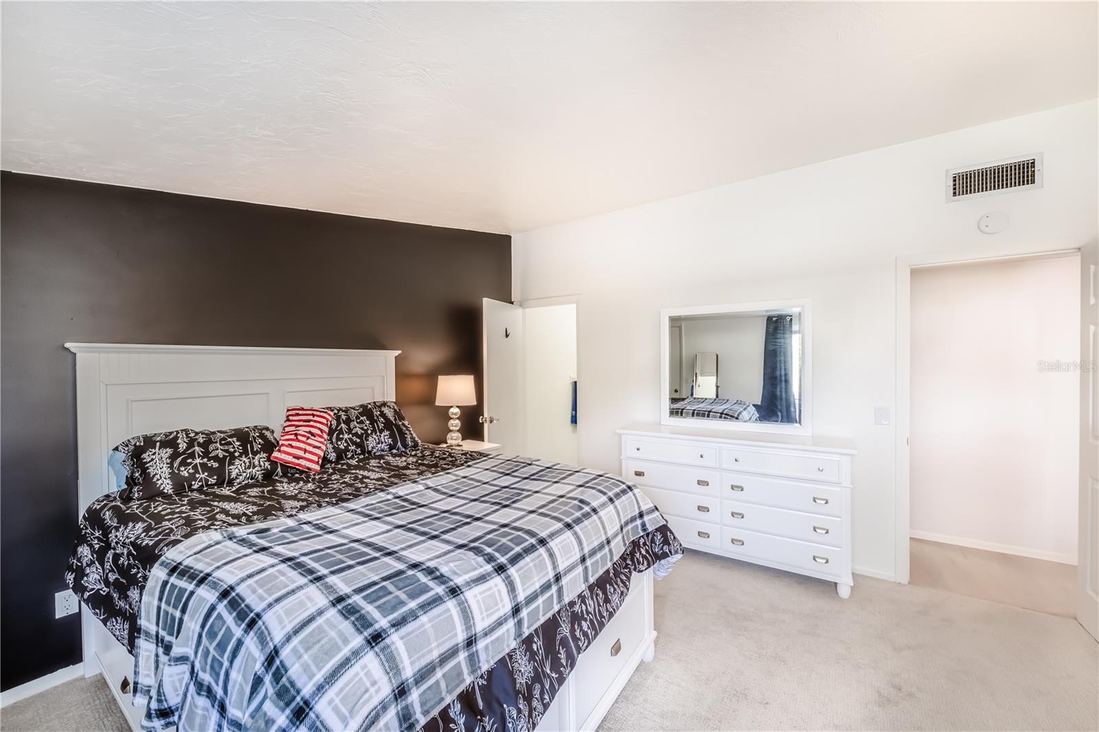 Image 14 of 30 For 722 White Pine Tree Road 82