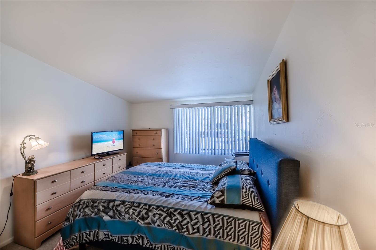 Image 19 of 30 For 722 White Pine Tree Road 82