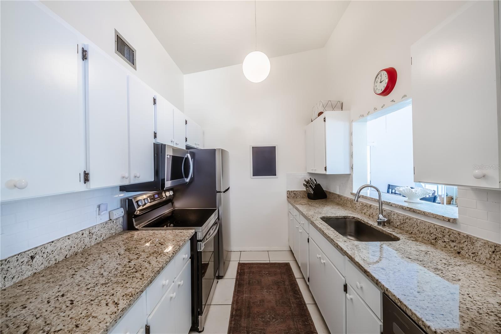 Image 8 of 30 For 722 White Pine Tree Road 82