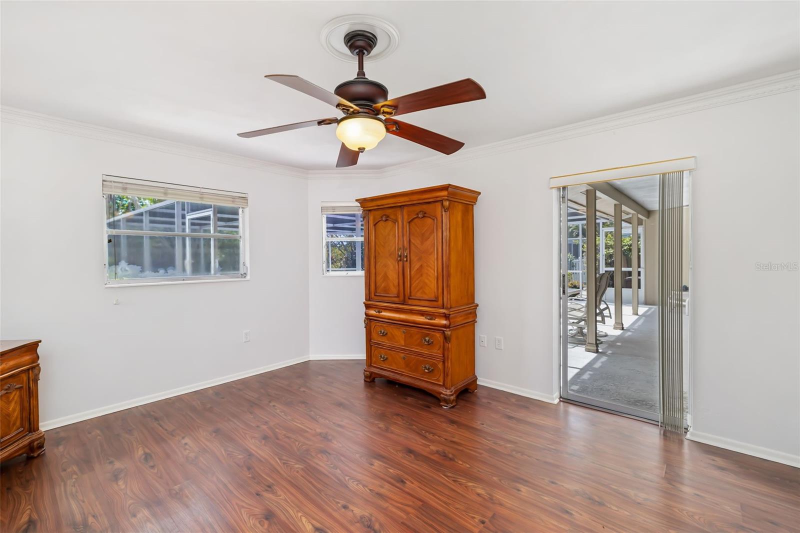 Image 21 of 43 For 3136 Gulf Gate Drive