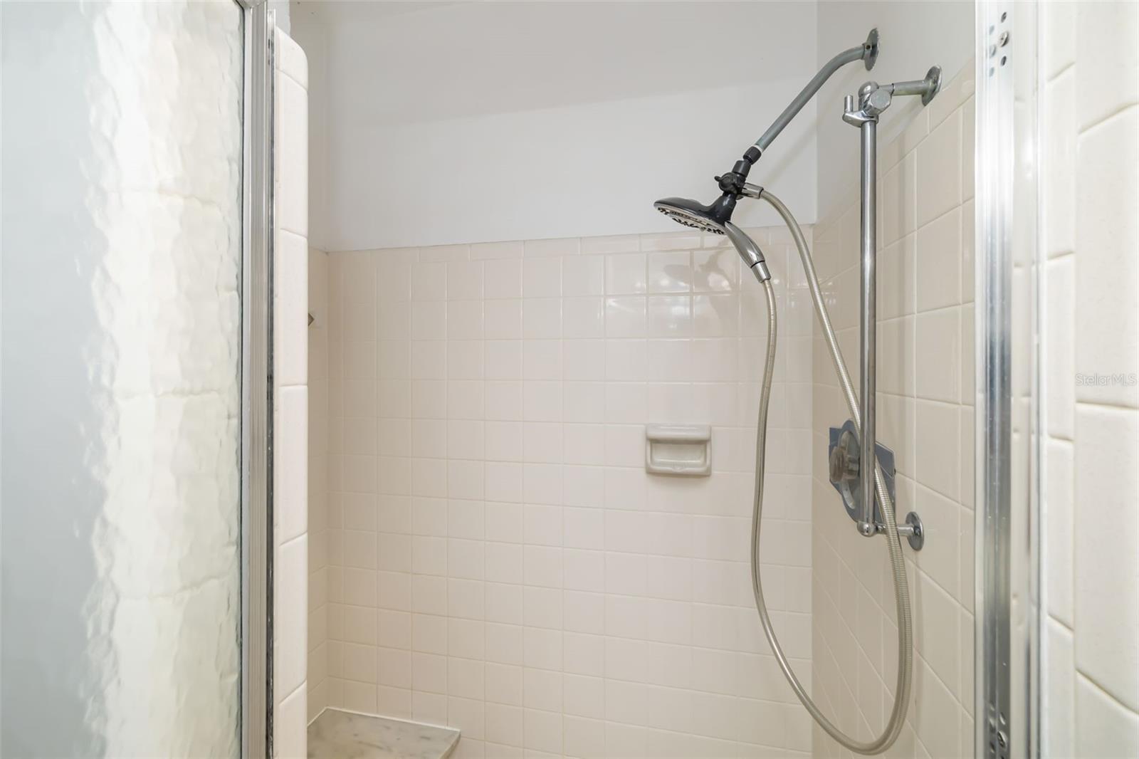 Image 23 of 43 For 3136 Gulf Gate Drive