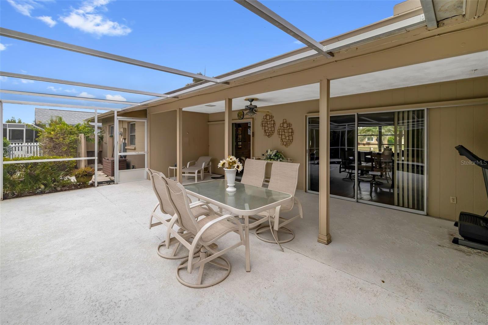 Image 27 of 43 For 3136 Gulf Gate Drive