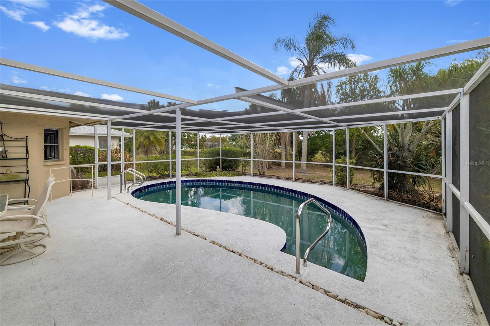 Image 29 of 43 For 3136 Gulf Gate Drive