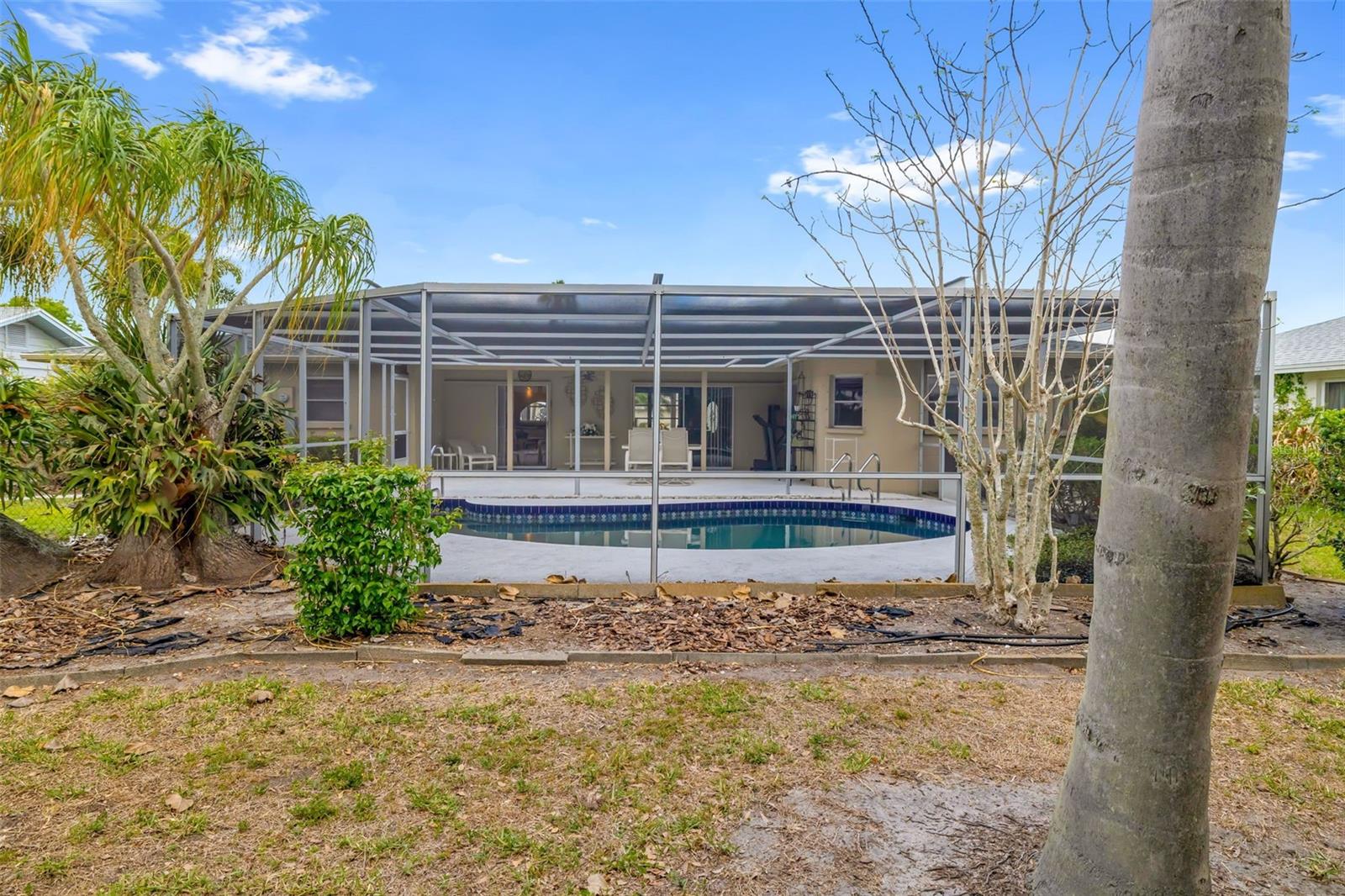 Image 34 of 43 For 3136 Gulf Gate Drive