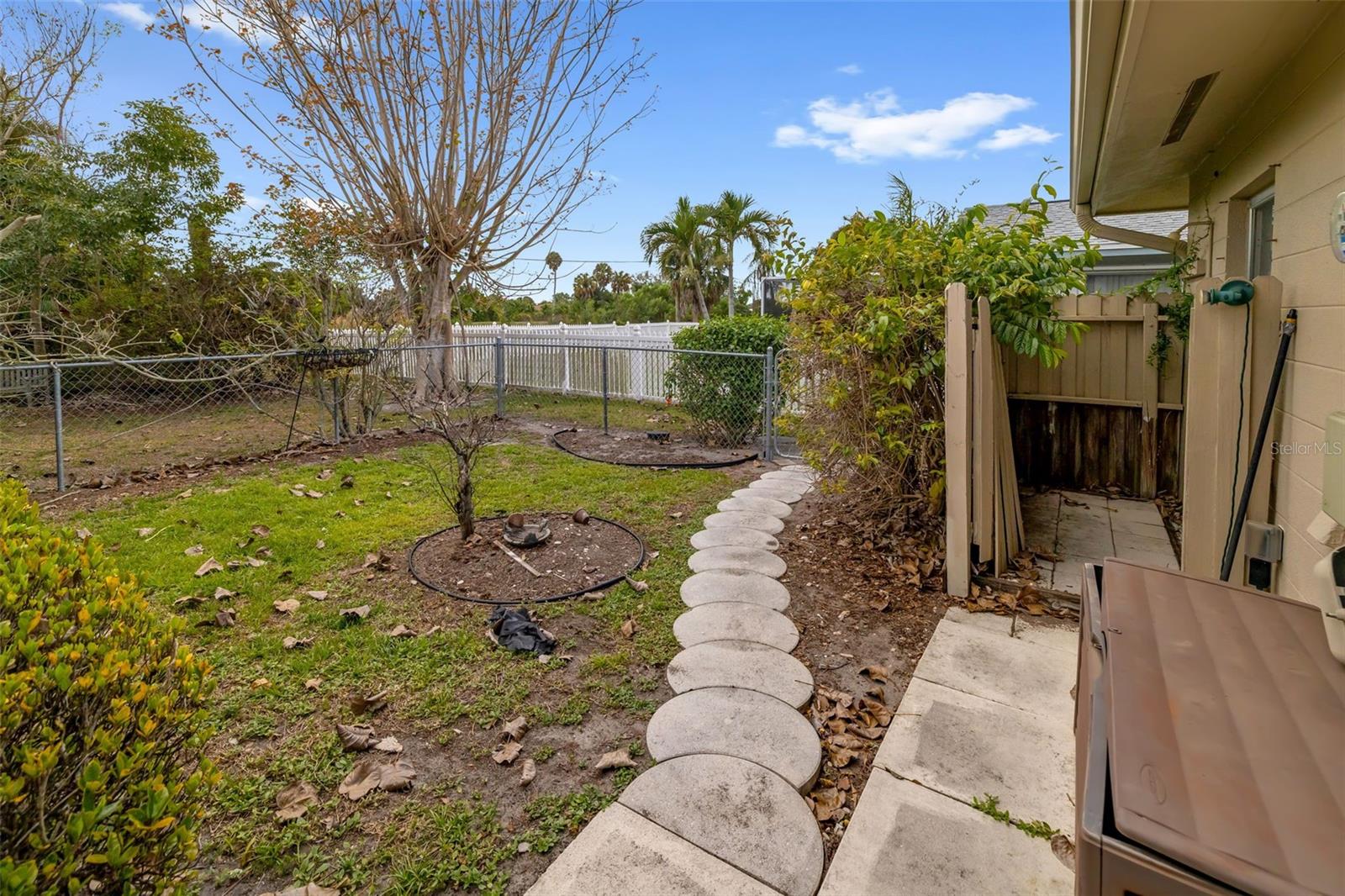 Image 35 of 43 For 3136 Gulf Gate Drive