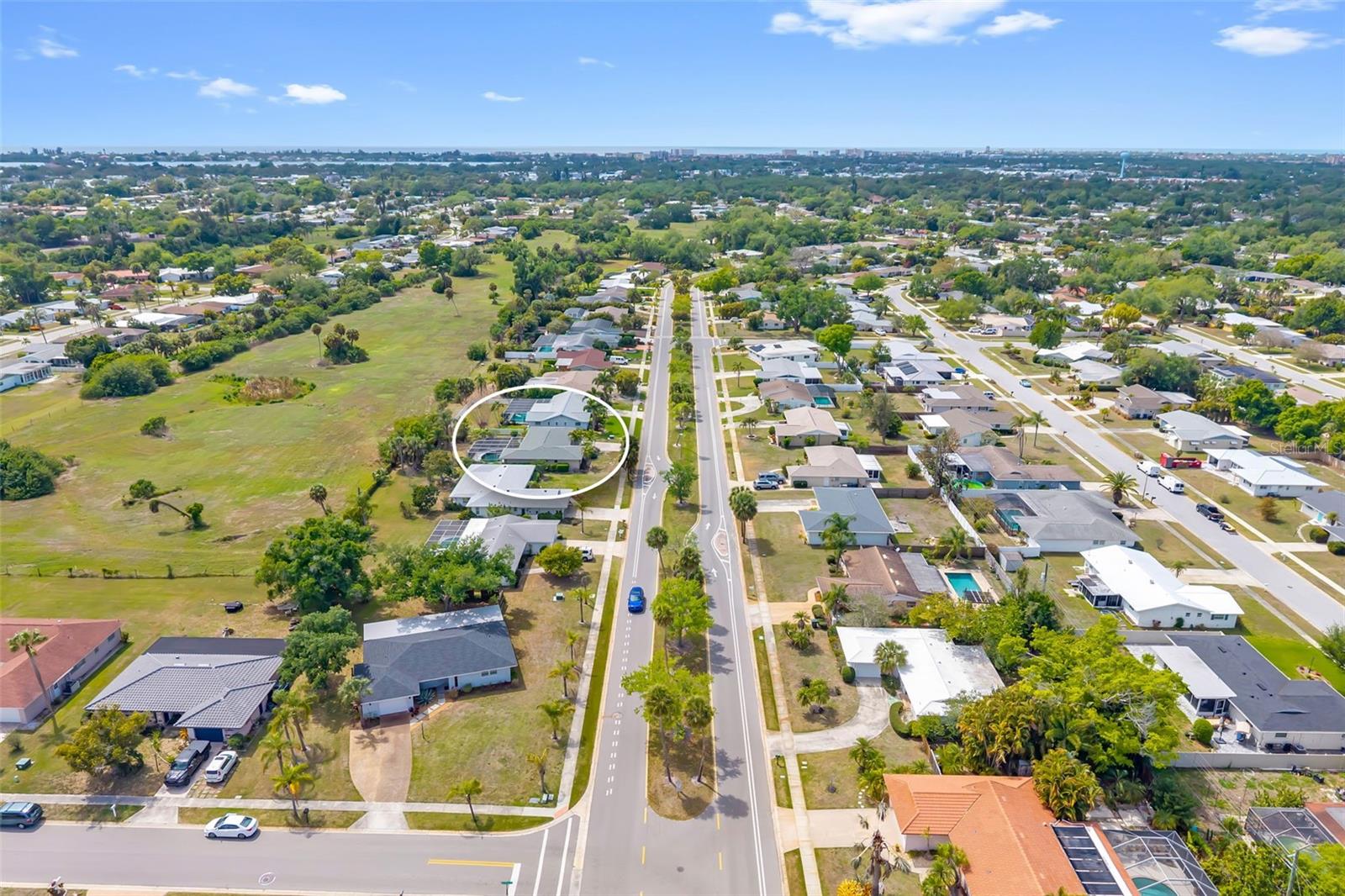 Image 40 of 43 For 3136 Gulf Gate Drive