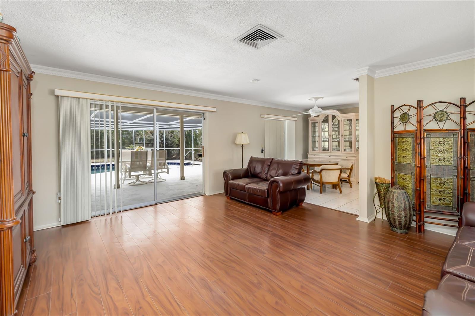 Image 7 of 43 For 3136 Gulf Gate Drive